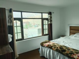 NH Linkipal guest house - Kargil - 1
