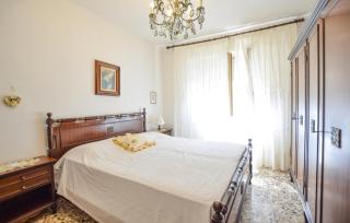 2 Bedroom Cozy Apartment In Camaiore - Camaiore - 9