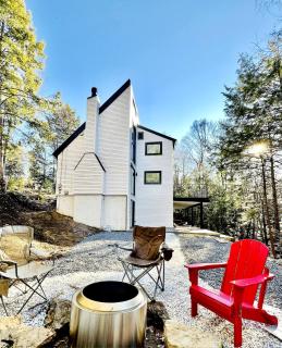 NEW cozy getaway near Mt Monadnock with hot tub - Rindge - 7