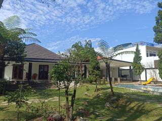 Villa Camphills - Gunungpicung - 7