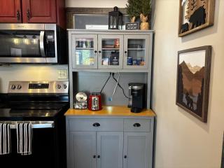 Charming Waterfront Cottage Getaway - Mill Spring - 1