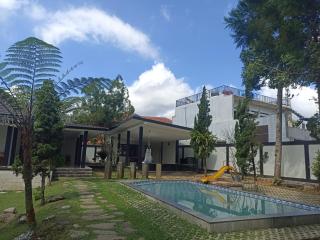 Villa Camphills - Gunungpicung - 1