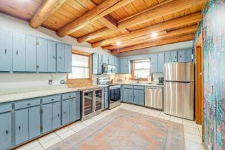 2 Mi to Appalachian State Cabin with Outdoor Spaces - 2