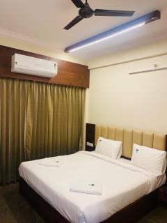 HOTEL SAHARA Tree - Bangalore - 3