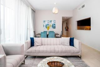HomesGetaway - Sophisticated 3BR with Maids Room in Downtown - Dubai - 6