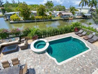 135 Island Escape: 5BR Home w/ Pool, Spa, & Dock! - Fort Myers Beach - 9