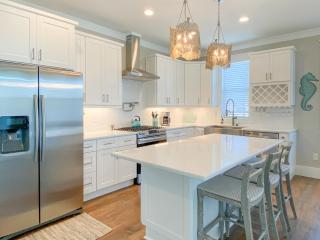 135 Island Escape: 5BR Home w/ Pool, Spa, & Dock! - Fort Myers Beach - 1