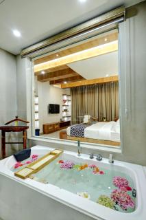 A Santorini Home - By Le Rêve 5Mins from Mall Road - 2