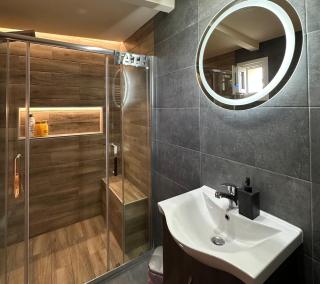 Luxury suite with Jacuzzi - Epanomi - 9