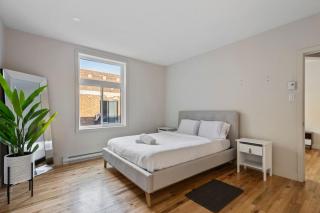 The Prestige Stay Chic and Bright 3BR in NDG - Montréal - 3