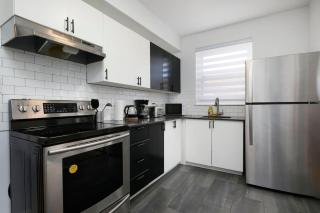 Sunny 2BR unit in Montreal - 6