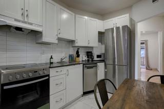 The NDG Nest A Relaxing 3BR Getaway in DT MTL - Montréal - 9