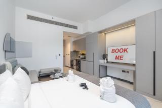 StayShort - Modern and Stunning Studio in MAG 910 MBR City - 0