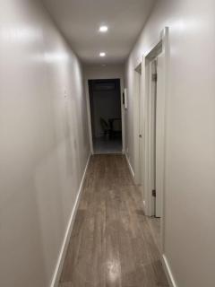 Stunning 3-Bedroom Home in MTL NDG - Montréal - 4