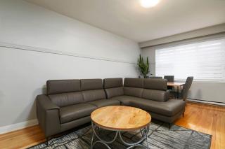 Contemporary 2BR Stylish Comfort on MTL West - Montréal - 8