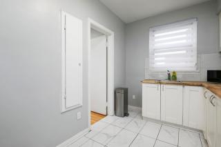 Contemporary 2BR Stylish Comfort on MTL West - Montréal - 3