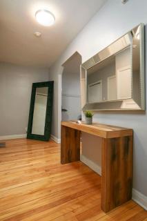 Contemporary 2BR Stylish Comfort on MTL West - Montréal - 2