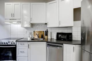 The NDG Charm A 3BR Hidden Gem - Montréal - 9