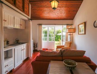 GuestReady - Domus Adepta Charming w/ Garden - Furnas - 9