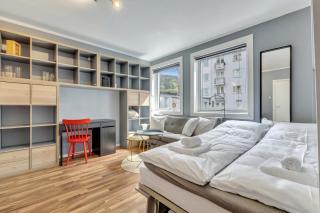 Cozy Studio Retreat - 9