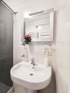 Апартаменты MOON APARTMENTS - ARBAT 123 Центр - Almaty - 5