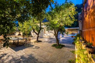 The Secret Garden - Courtyard & Private Pool Villa - Kalamáta - 3
