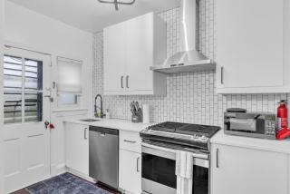 Cozy Getaway - Quiet Neighborhood Near DT townhouse - Baltimore - 5