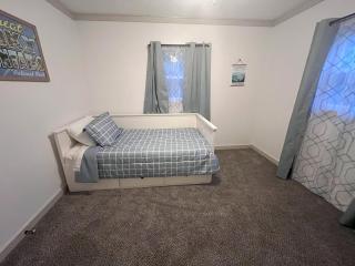 Lenoir City Hide Away - Knoxville - 6