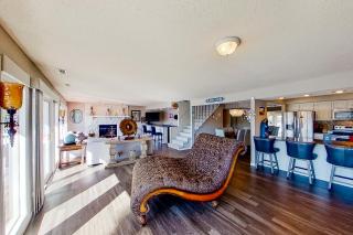 Staycation at the Lake - Lake Ozark - 4