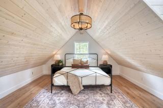 Basecamp Compound - Hot Tubs & Highland Cows - Mount Hood Village - 5
