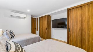The Marlin Room at Harbor 171 Torre Norte - 1