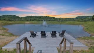 Luxury Farm House with Game room & Outdoor Retreat - Thompsons Station - 8