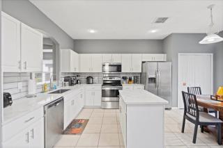 Family Fun Kissimmee Retreat - 3