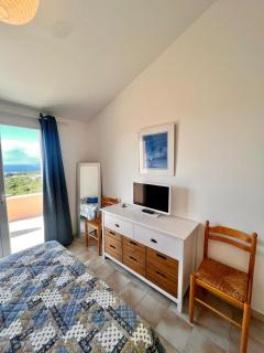 Logement A Nepita splendide vue mer avec piscine - 9