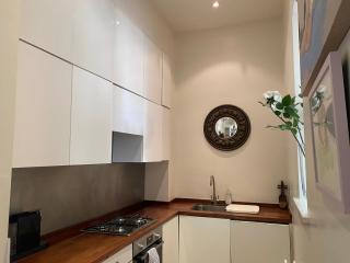 Beautiful Hyde Park Flat - 8