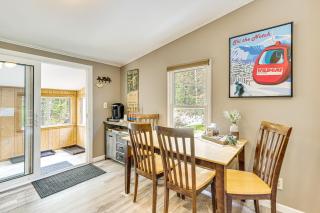 Hike, Fish and Ski Black Bear Cabin in Albany - Albany - 6