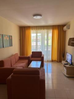 Harmony Hills Tomovi Apartment H41 - Rogachevo - 8