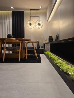 West Somid Luxury Serviced Apartments - 4