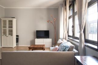Youhosty - De Angeli Apartment - Milan - 1
