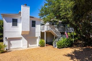 Dog Friendly Hot Tub Walk to Beach - Southern Shores - 4
