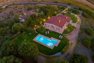 Villa Janas Luxury Villa surrounded by large park, swimming pool, parking and Wifi - Alghero - 3