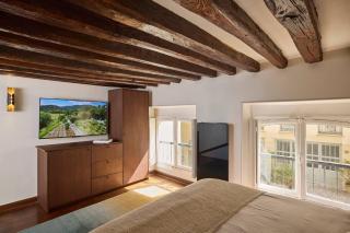 Un 1-Ch/1-SdB Confortable- Place des Vosges - 2