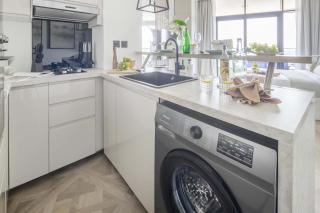 Frank Porter - Al Jawhara Tower - 1