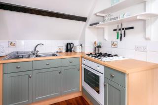 The Look Out Characterful Apartment - Whitby - 8
