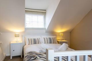 Coastguards Cottage With Parking - Whitby - 0