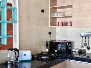 BKC Signature Bliss Elite 1BHK Near JioWorld and US Embassy - 1