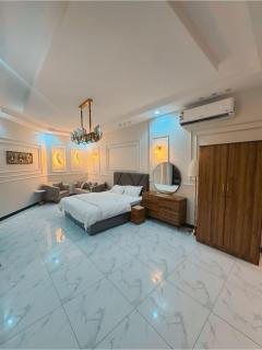 شقق المعيدي - جناح ViP غرفة صالة مطبخ - Riad - 0