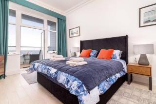 No 8 Metropole Towers, stunning sea views! - 6