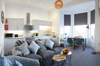 Seascape - Fantastic Location With Sea Views! - Scarborough - 8