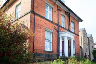 Queen Margarets Lodge - Scarborough - 9